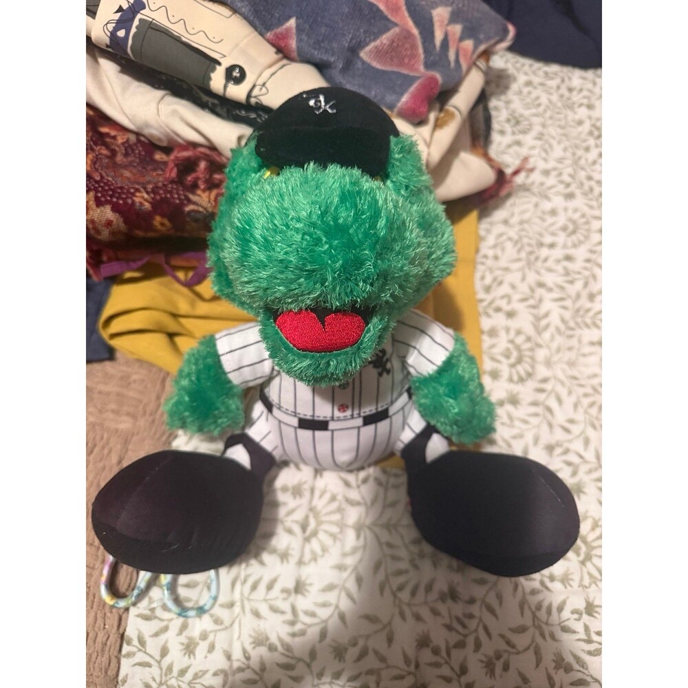 FOCO Chicago White Sox Southpaw Mascot Plush